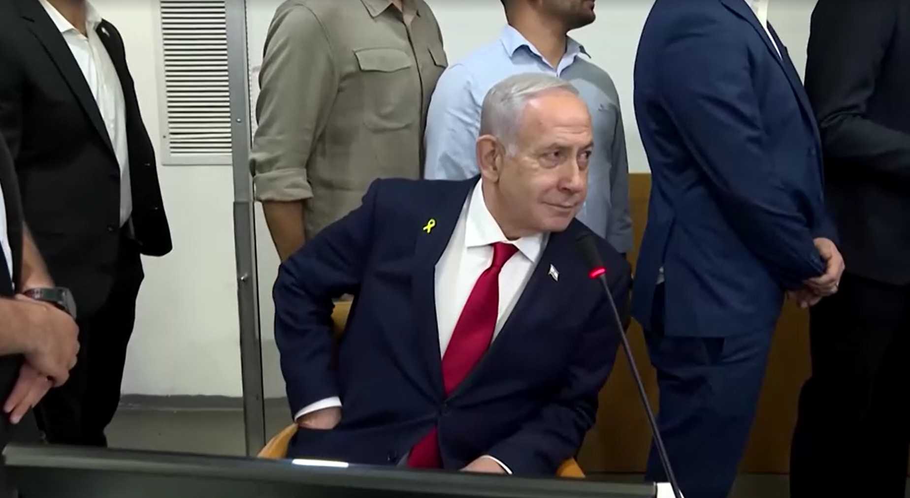 Retorno de Netanyahu ao tribunal é marcado por polêmica e pedido de Trump