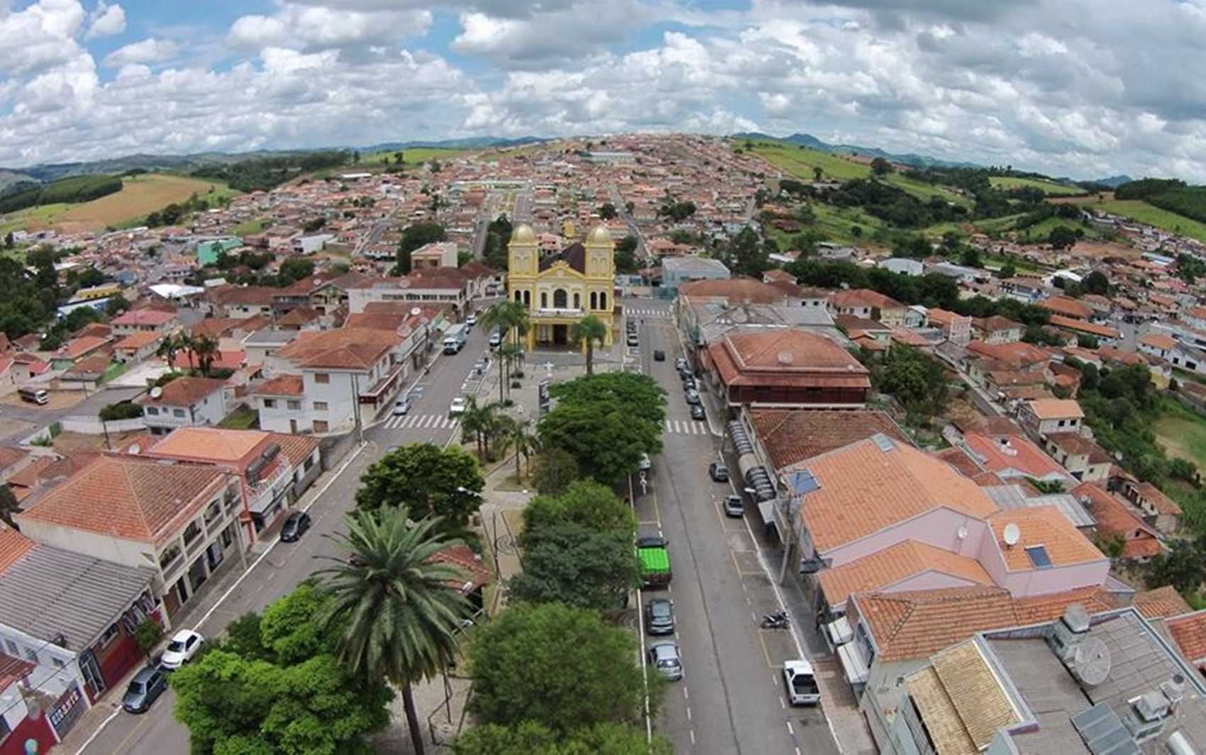 Professora de creche em Santa Rita de Caldas sob suspeita de maus-tratos graves