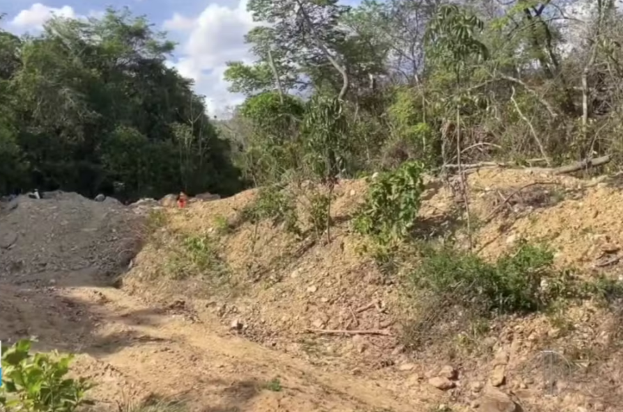 Tragédia em Inimutaba: Adolescente de 16 anos morre soterrado em garimpo ilegal