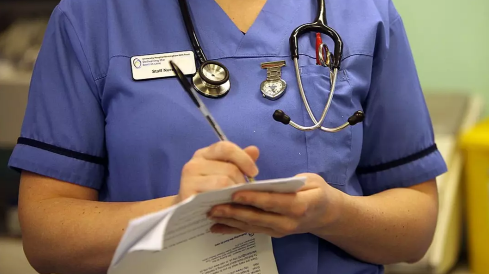 Enfermeiro admitiu ter matado dez pacientes porque “tinha trabalho demais a fazer”