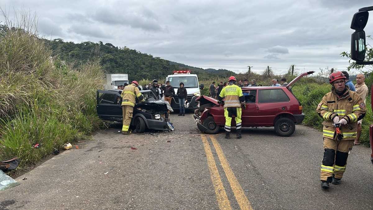 Acidente grave em Pedro Teixeira deixa seis feridos na MG-135