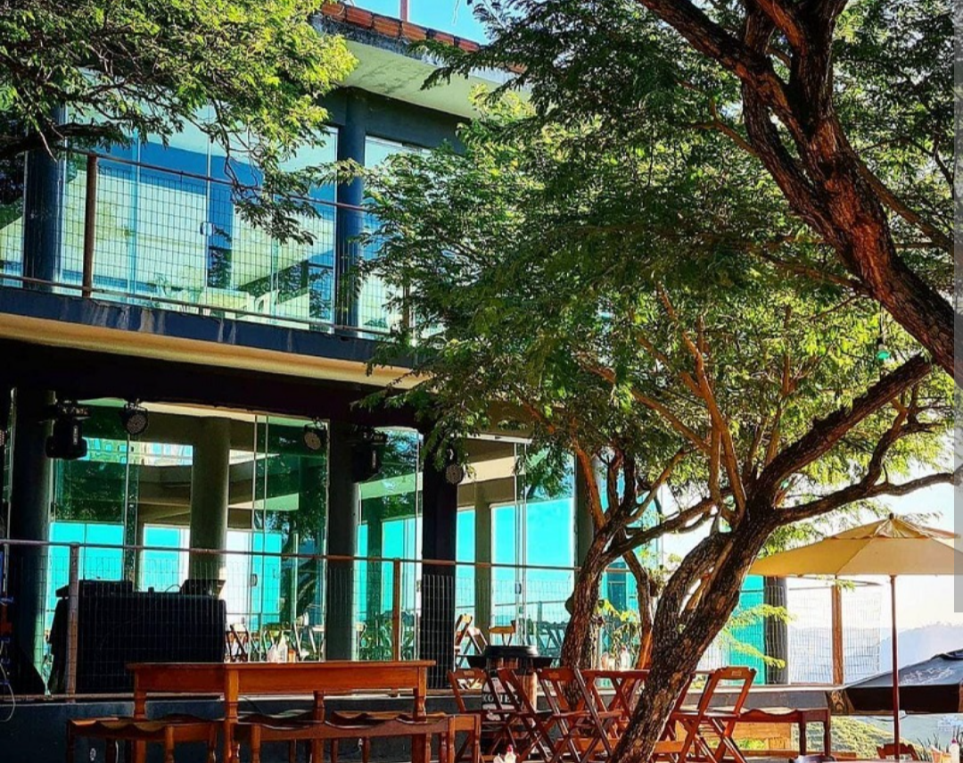 Proprietário da 'Casa de Vidro' é preso em Coronel Fabriciano após apreensão de 101 barras de maconha