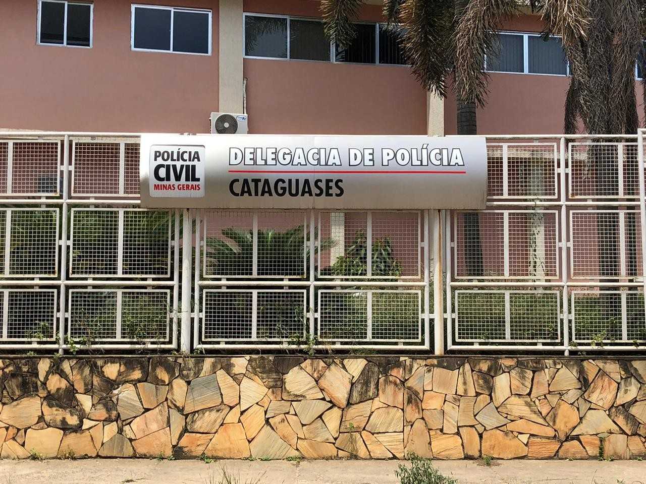 Homem é suspeito de agredir a companheira e trancar filhos dentro de casa em Cataguases