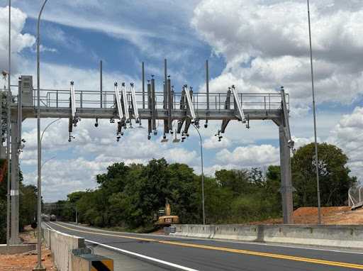 Começa cobrança de pedágio eletrônico nos trechos da BR-262 em Nova Serrana e Ibiá