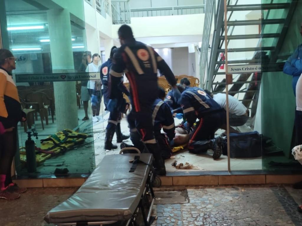 Pastor sofre descarga elétrica e cai de 7 metros em Coronel Fabriciano