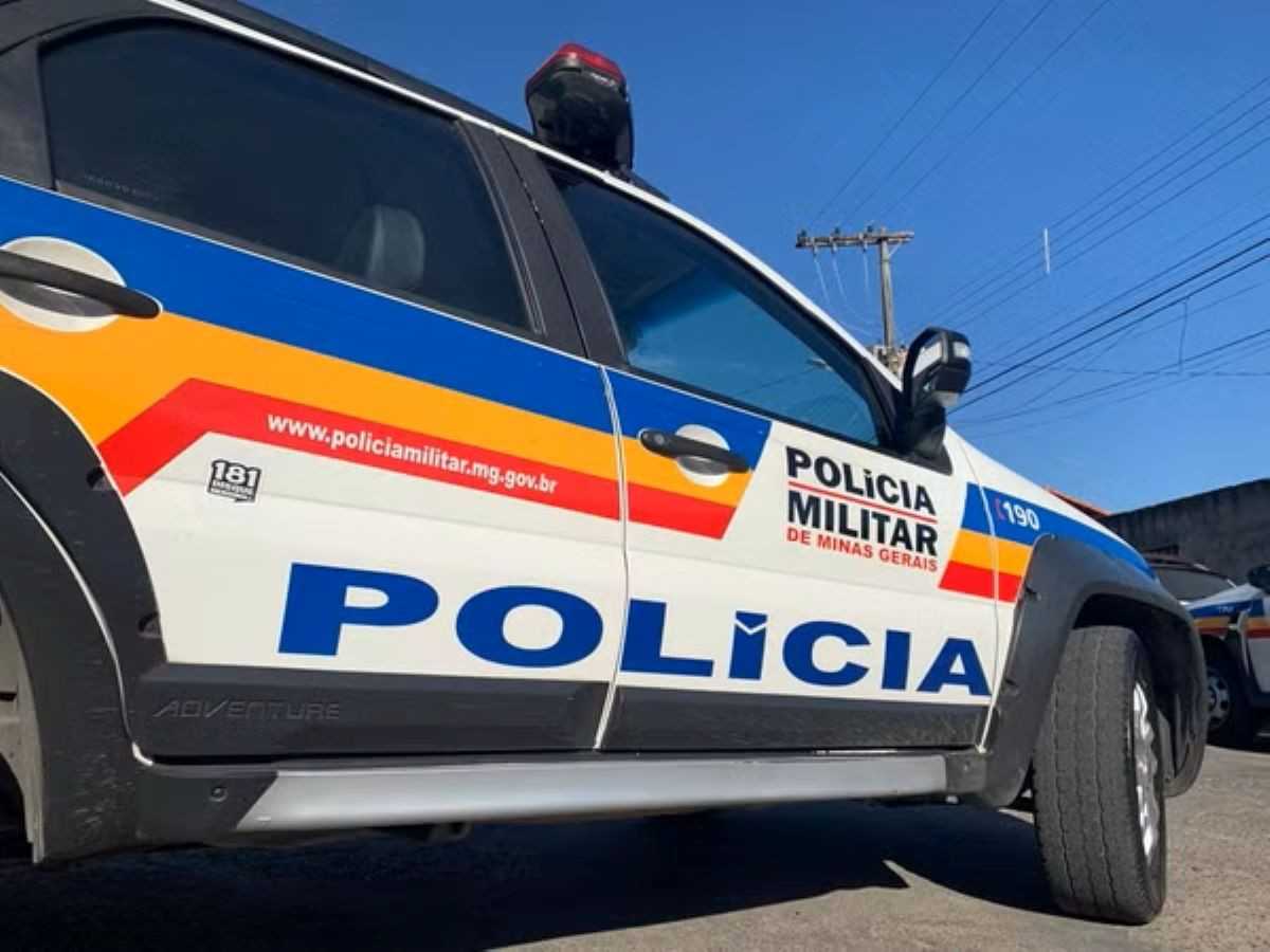 Tragédia em Papagaios: Homem é Morto a Tiros ao Abrir Porta de Casa