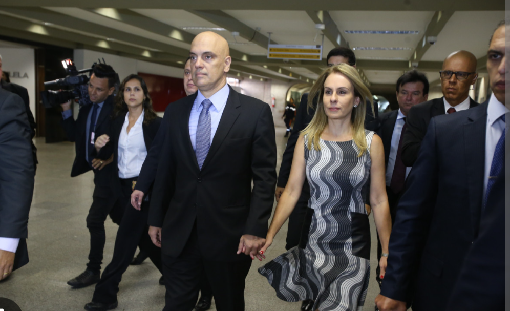 Contrato milionário de R$ 129 milhões entre escritório ligado à esposa de Alexandre de Moraes e Banco Master é revelado