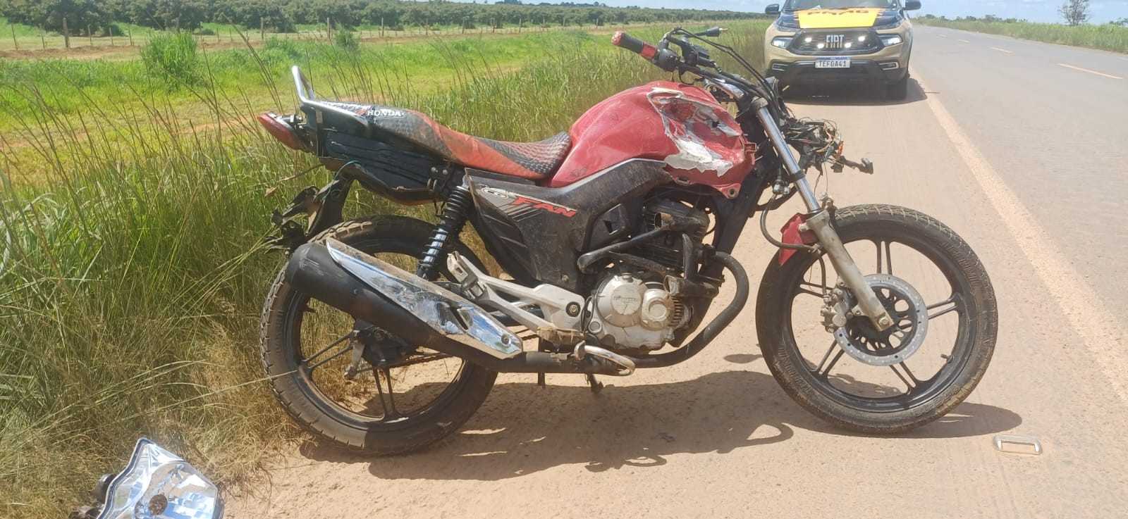 Dois homens morrem em colisão entre motocicleta e carro na BR-354 em Rio Paranaíba