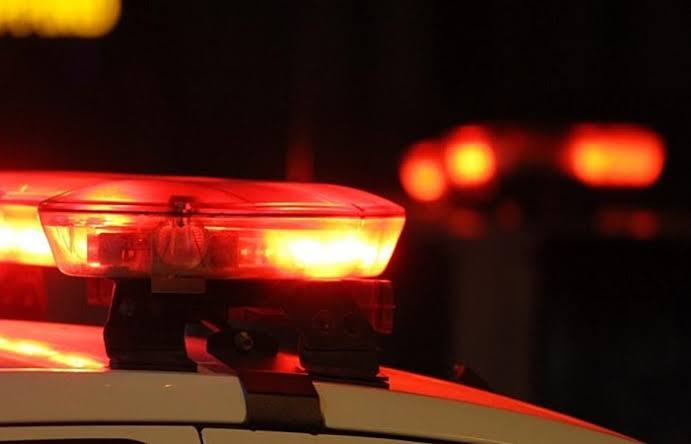 Mulher pula de carro em movimento para fugir de agressões e ameaças em Santana do Paraíso