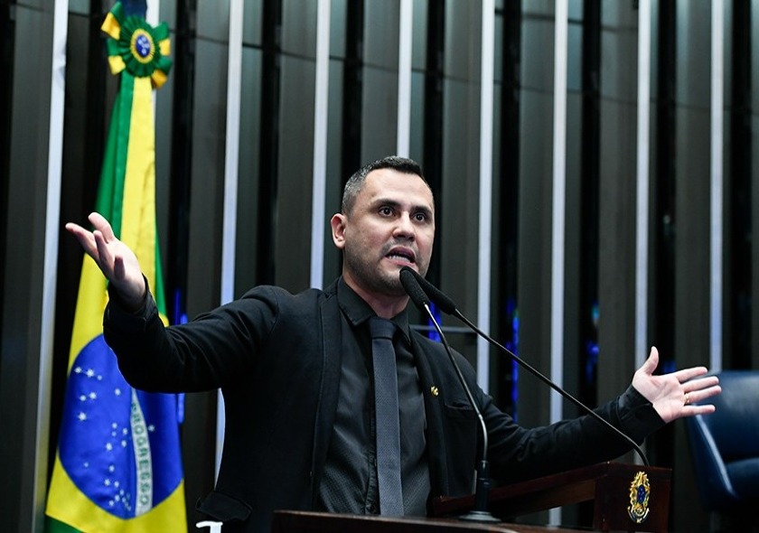 Cleitinho celebra captura de Maduro e cobra posicionamento de Lula