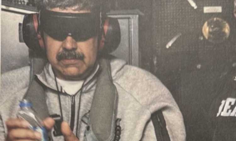 Nicolas Maduro chega aos Estados Unidos e aguarda julgamento por narcotráfico em Nova York