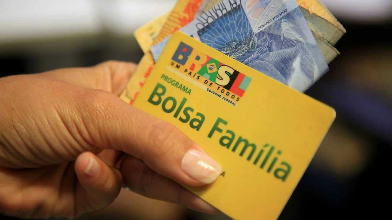 Governo intensifica pente fino no Bolsa Família e beneficiários devem ficar atentos aos novos limites de renda