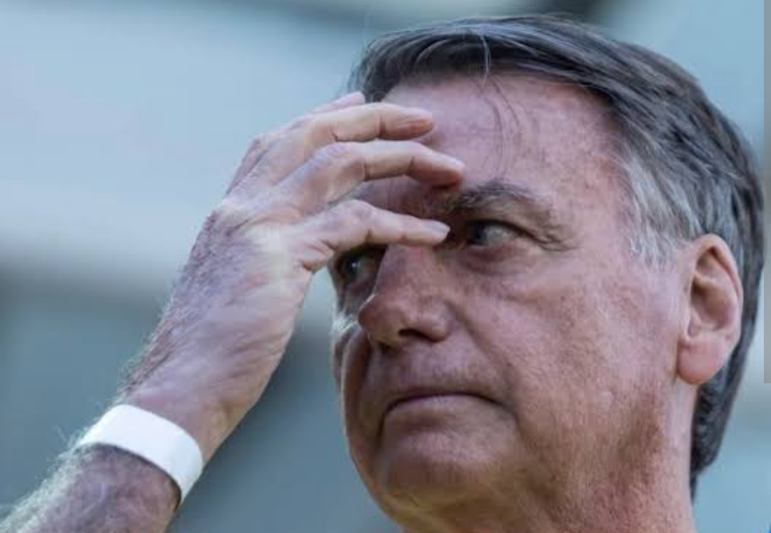 Moraes decide transferir Jair Bolsonaro para a Papudinha