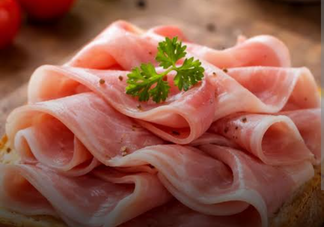 OMS classifica presunto e outras carnes processadas como carcinógenos do Grupo 1