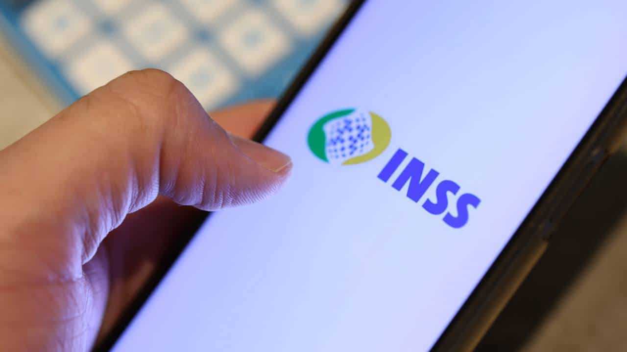 Aposentados que ganham acima do piso nacional recebem reajuste do INSS em fevereiro de 2026