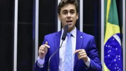 Moraes age como ditador afirma Nikolas Ferreira em entrevista