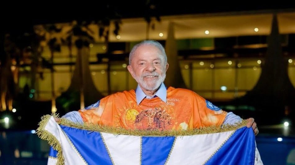 Escola de samba que homenageou Lula é favorita para ser rebaixada