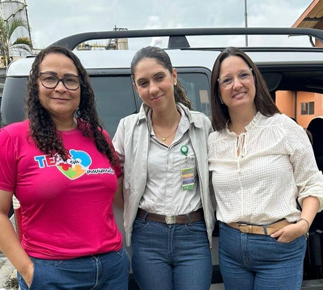 Cetesp de Santana do Paraiso recebe novos computadores para fortalecer atendimento a criancas com TEA