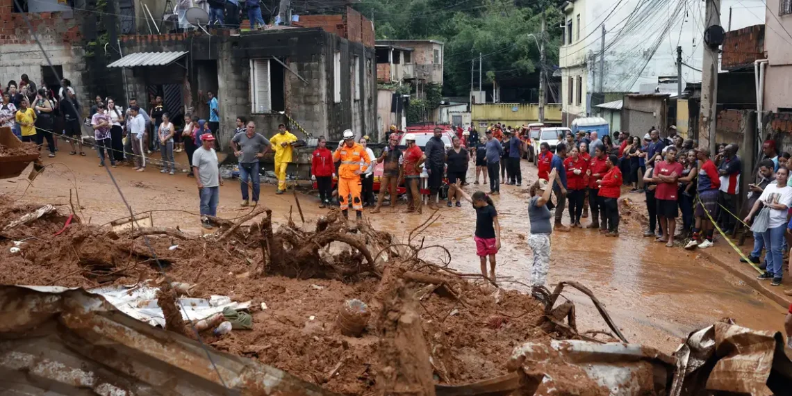 Corte de 96% em verba contra chuvas pressiona governo Zema em meio ao caos na Zona da Mata