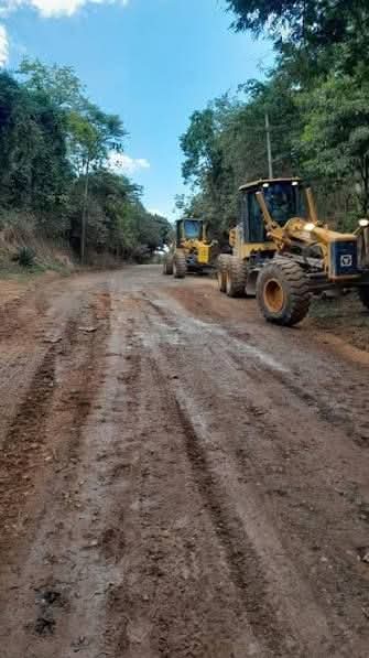 População de Vargem Alegre e Revés do Belém recebe com ceticismo nova promessa de asfalto para a MG 425