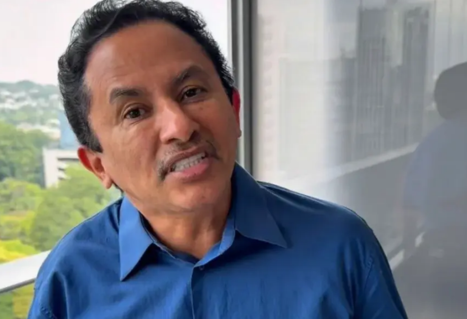 Após perder fortuna, Manoel Gomes mora de favor e tenta se reerguer