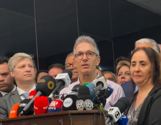 Zema entra na fila e protocola em Brasília o 47º pedido de impeachment contra Alexandre de Moraes