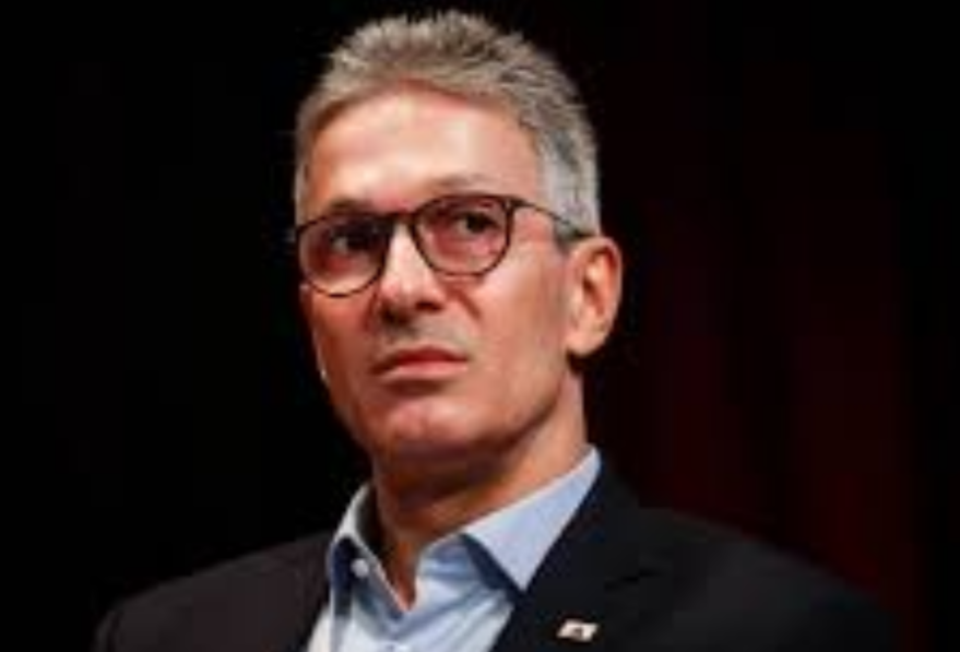 Zema amarga péssimo resultado em pesquisa presidencial no próprio estado que governa