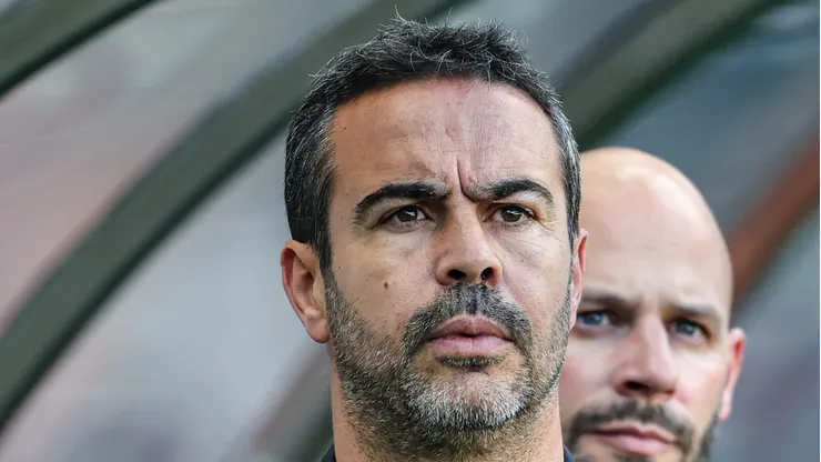 Cruzeiro acerta contratação do técnico Artur Jorge para buscar reação imediata em Belo Horizonte