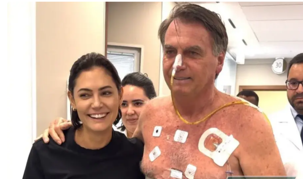 Michelle posta foto com Bolsonaro no hospital em meio a decisão de prisão domiciliar