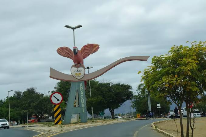 Aninhada no cenário singular do Vale do Jequitinhonha, Joaíma emerge como um testamento vivo da rica tapeçaria cultural e natural de Minas Gerais. Esta ...