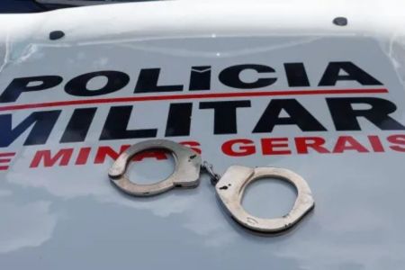 Um homem de 57 anos foi preso em flagrante na noite da última sexta-feira (3) em Belo Horizonte, acusado de agredir e arrastar sua companheira, de 26 an...