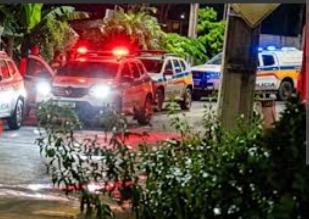 Um trágico homicídio foi registrado no início da tarde desta segunda-feira, dia 6 de maio, em Timóteo, Minas Gerais. A ocorrência se deu na Avenida Univ...