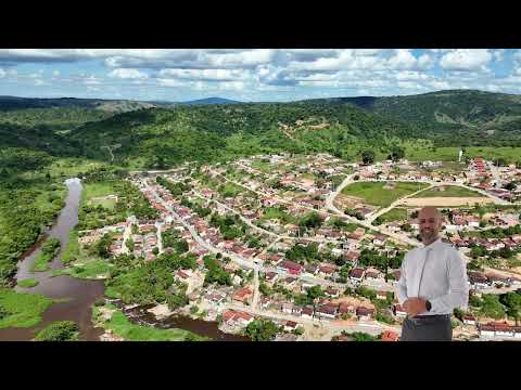 A beleza intrínseca de Crisólita, um município mineiro que guarda a serenidade do interior, é desvendada sob uma perspectiva singular. Capturado pelas l...