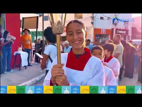 A comunidade de Medina, localizada na região interiorana de Minas Gerais, vivenciou um momento de profunda reflexão e expressão de fé com a realização d...