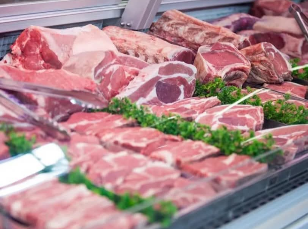 No início de 2026, os consumidores brasileiros, incluindo os de Minas, testemunharam uma elevação acentuada no preço da carne bovina. Em um período de a...