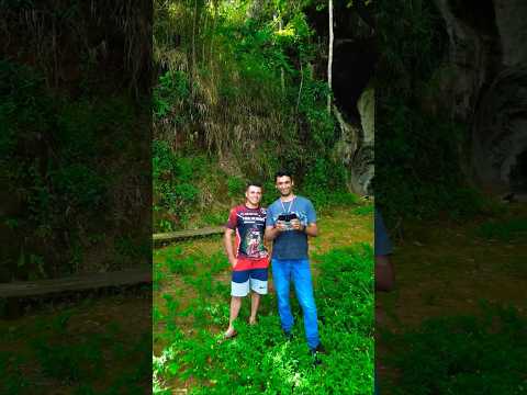 Pedra Bonita, em Minas Gerais, abriga um dos seus mais valiosos patrimônios naturais e espirituais: a Gruta Nossa Senhora da Natividade. Este local sing...