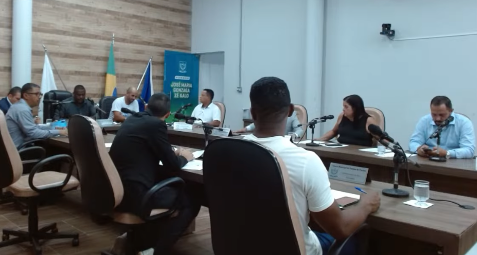 A 593ª Reunião Extraordinária da Câmara Municipal de Santana do Paraíso, realizada nesta quarta-feira, foi marcada por graves denúncias e indignação dos...