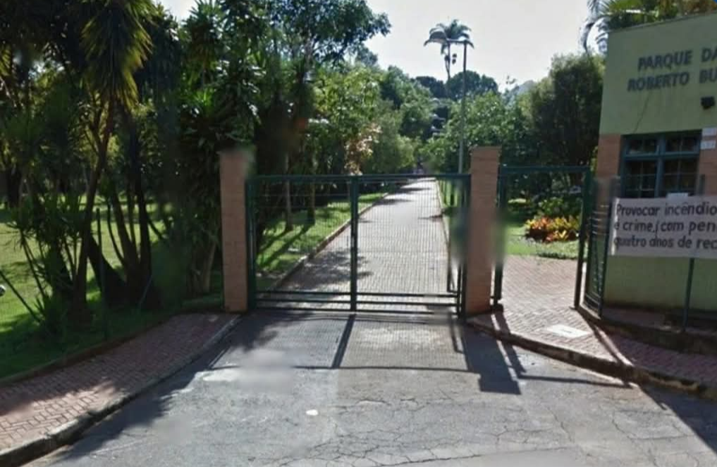 O corpo de uma mulher foi encontrado na tarde deste sábado (25) no Parque Ecológico Roberto Burle Marx, popularmente conhecido como Parque das Águas, lo...