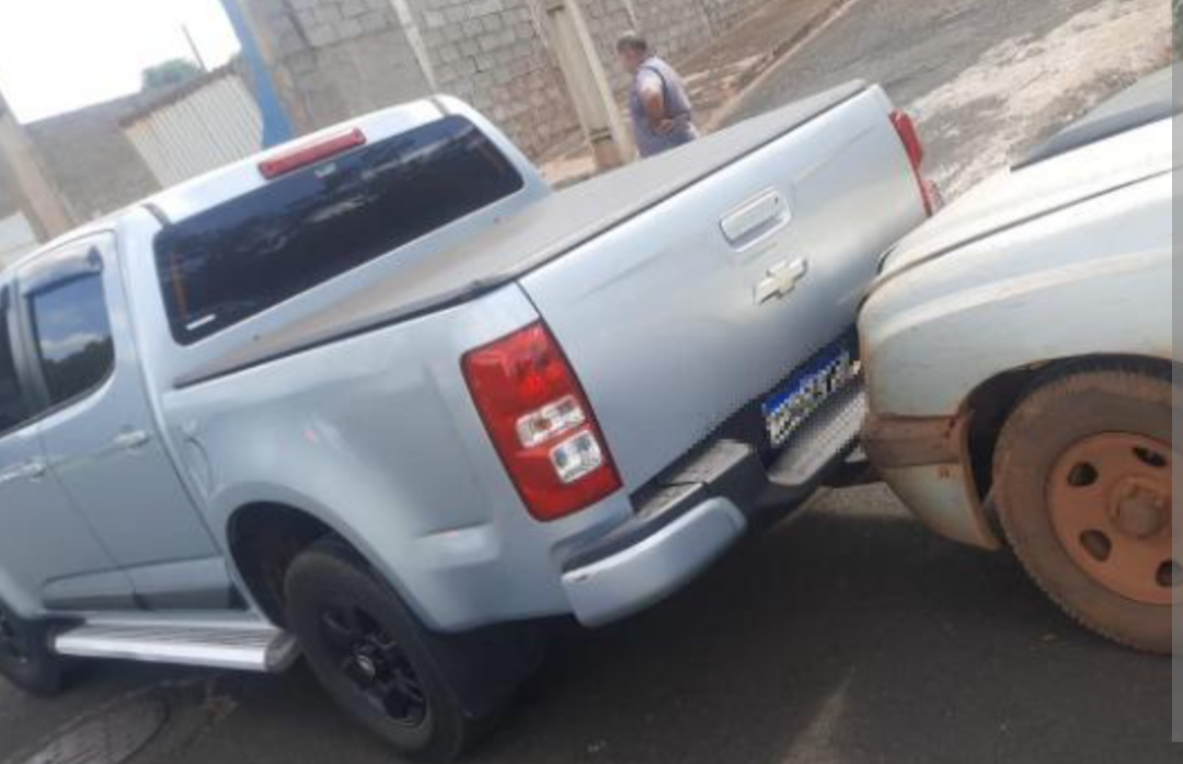 Um cabo da Polícia Militar de São Paulo (PMSP), de 42 anos, foi preso em flagrante nesta segunda-feira (27), em Uberaba, após disparar contra um motoris...