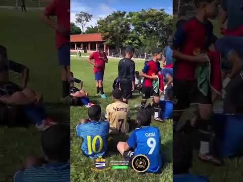 A cidade de Felício dos Santos, no estado de Minas Gerais, se tornou um ponto de convergência para jovens aspirantes a jogadores de futebol no dia 14 de...