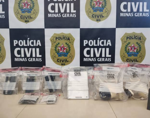 A Polícia Civil de Minas Gerais (PCMG) cumpriu um mandado de prisão preventiva e quatro de busca e apreensão em Pirapora, resultando na detenção de um h...