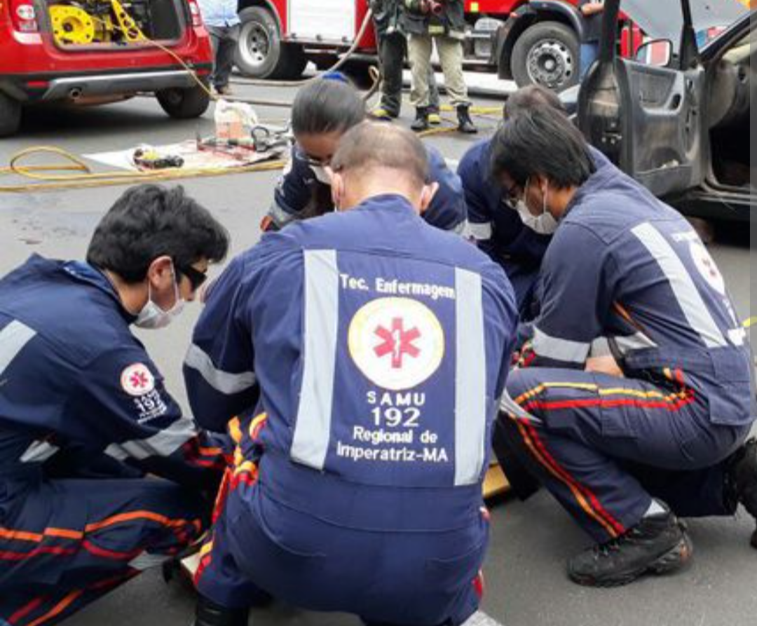 Um grave acidente na MGC-497, em Uberlândia, neste sábado, 2 de dezembro, tirou a vida de um jovem de 28 anos que estava a caminho de buscar seus perten...