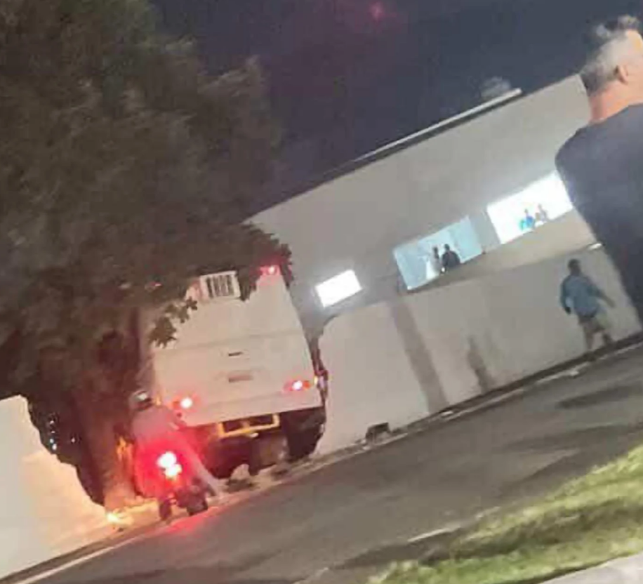 Um incidente alarmante abalou a cidade de Conceição dos Ouros, em Minas Gerais, na noite da última quarta-feira (6), quando um ônibus desgovernado, após...
