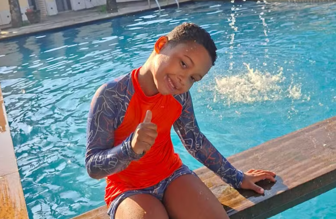 Um acidente trágico na noite desta sexta-feira (8) em Sabará, na Região Metropolitana de Belo Horizonte, tirou a vida de Breno Emanuel, de 7 anos. A cri...