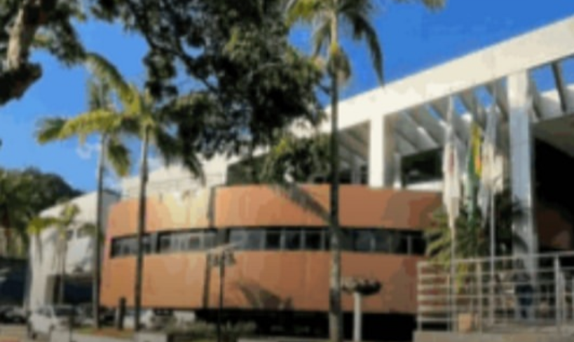 A Justiça acatou o pedido do Ministério Público de Minas Gerais e sentenciou um ex-vereador de Itabira a uma pena superior a 8 anos de reclusão, em regi...
