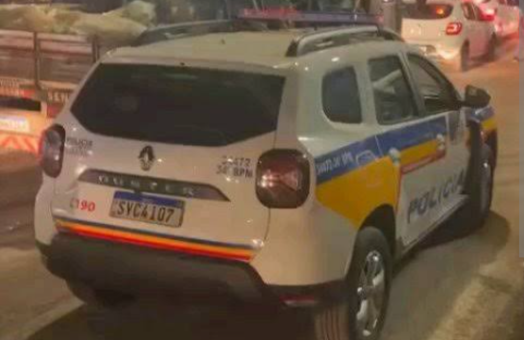 Na manhã de domingo (10), um homem de 36 anos foi vítima de um assassinato por facadas em meio a uma confusão ocorrida durante uma festa no bairro Jardi...