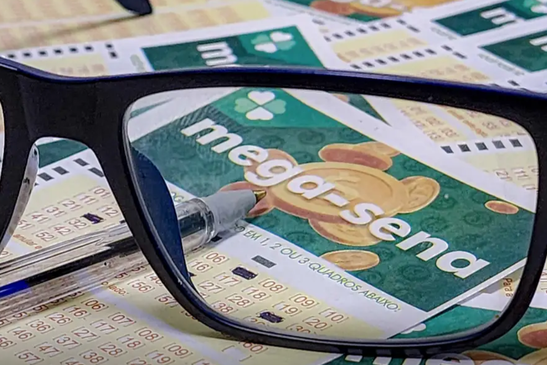 A expectativa cresce para o concurso 3.009 da Mega-Sena, que pode pagar um prêmio estimado em R$ 65 milhões. O sorteio das seis dezenas está marcado par...