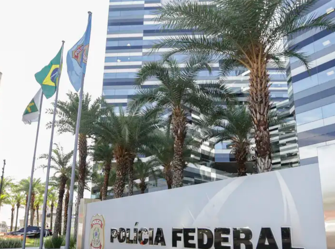 Victor Lima Sedlmaier, um hacker investigado na Operação Compliance Zero, que apura um escândalo financeiro bilionário envolvendo o Banco Master e seu e...