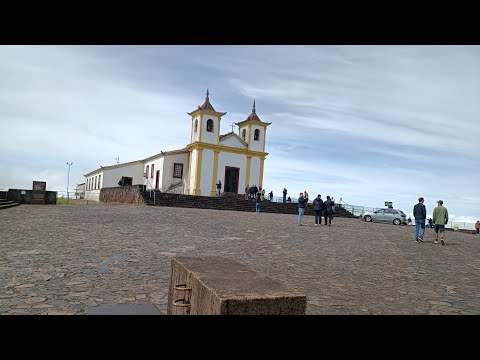 A Serra da Piedade, localizada em Caeté, Minas Gerais, proporcionou uma vivência inesquecível, marcada por um cenário de rara beleza e profunda espiritu...
