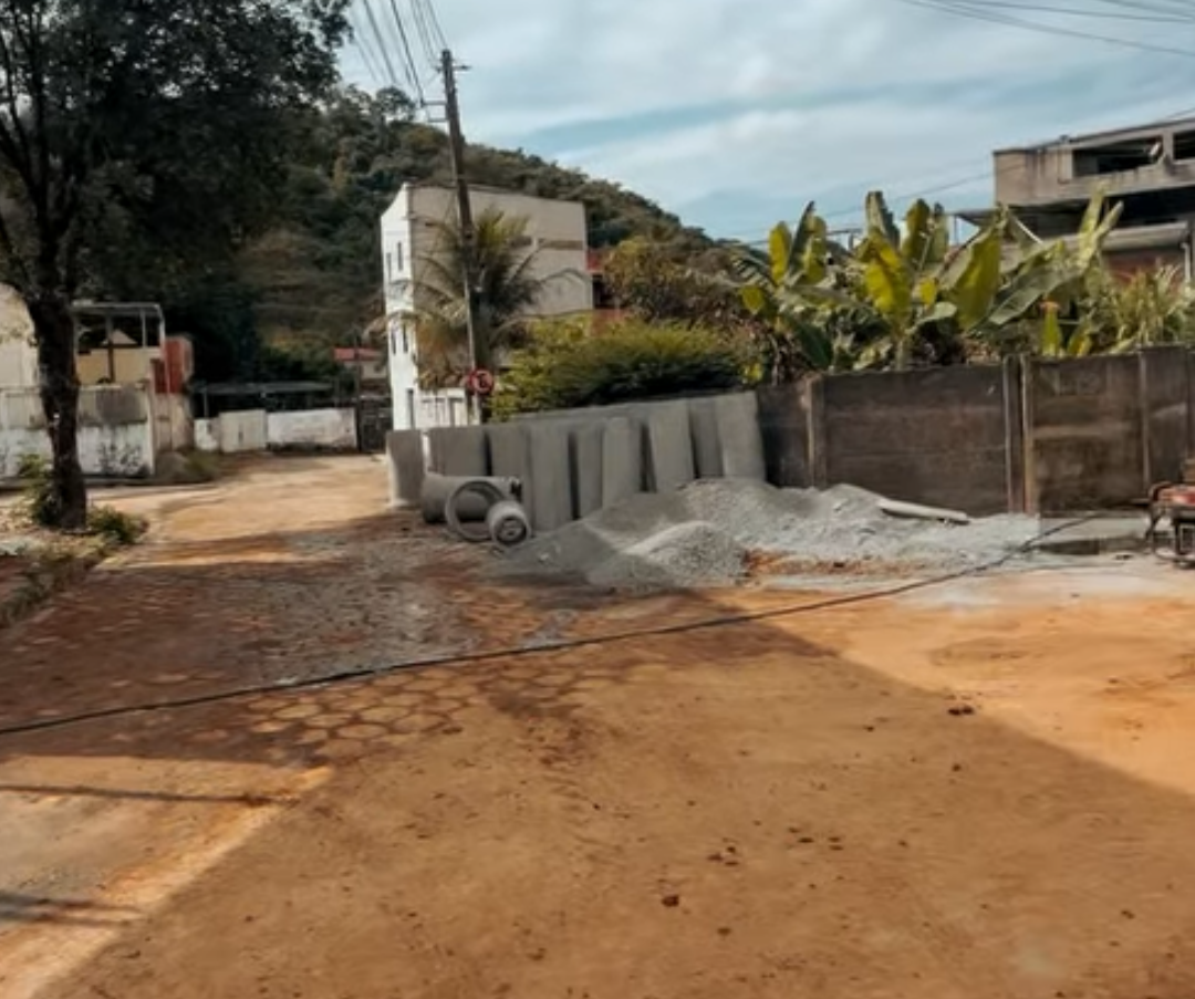 Moradores do bairro Residencial Paraíso, em Santana do Paraíso, acompanham com grande expectativa as intervenções de infraestrutura que prometem mudar a...